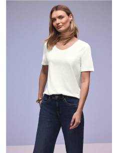 CAMISETA M/C CUELLO CAJA