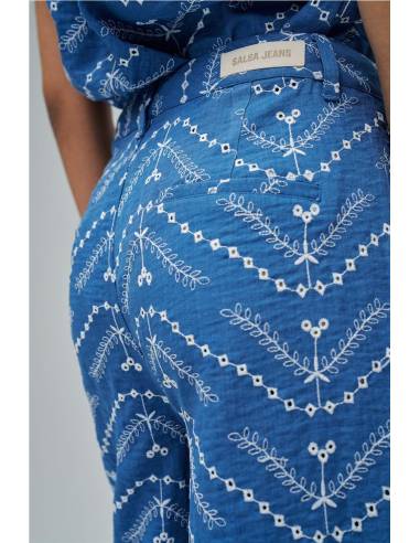 pantalon cropped wide bordados