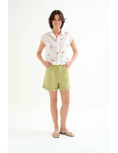 CAMISA CON BORDADO DE LAGOSTA