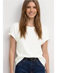 CAMISETA BOTON EN MANGA