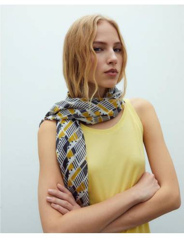 FULAR ESTAMPADO GEOMETRICO
