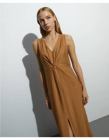 VESTIDO MIDI ESCOTE V
