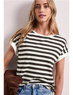 CAMISETA RAYAS BOTON EN MANGA