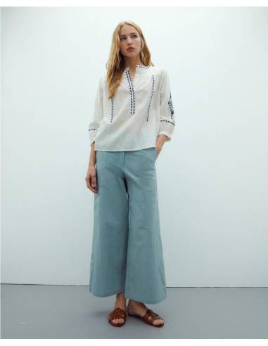 BLUSA MANGA 3/4 BORDADOS