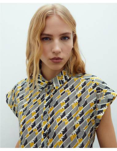 CAMISA MANGA CORTA ESTAMPADA