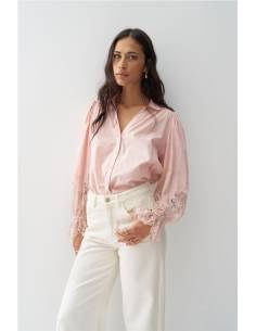 BLUSA  ENCAJE MANGAS 2