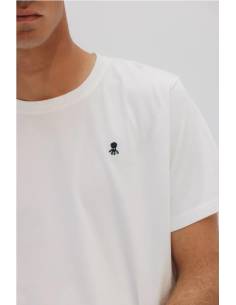 CAMISETA BORDADO CONTRASTE