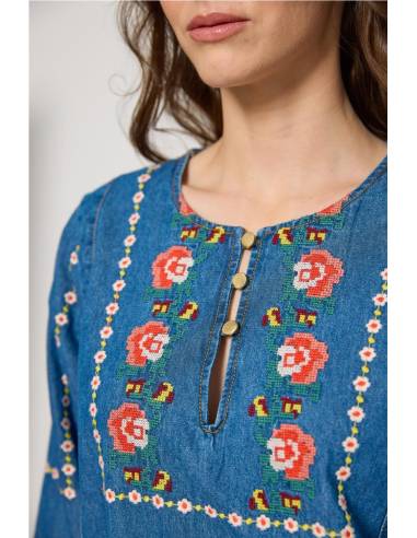 vestido denim bordados