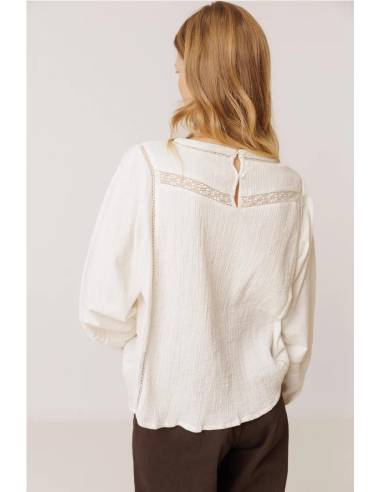 BLUSA COMBI BORDADO CONTRASTE