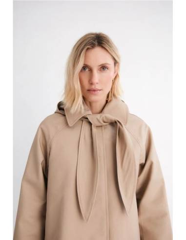 GABARDINA CORTA CAPUCHA
