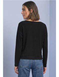 CAMISETA C/PICO ENCAJE 2