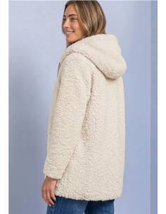 ABRIGO TEDDY CON CAPUCHA 2